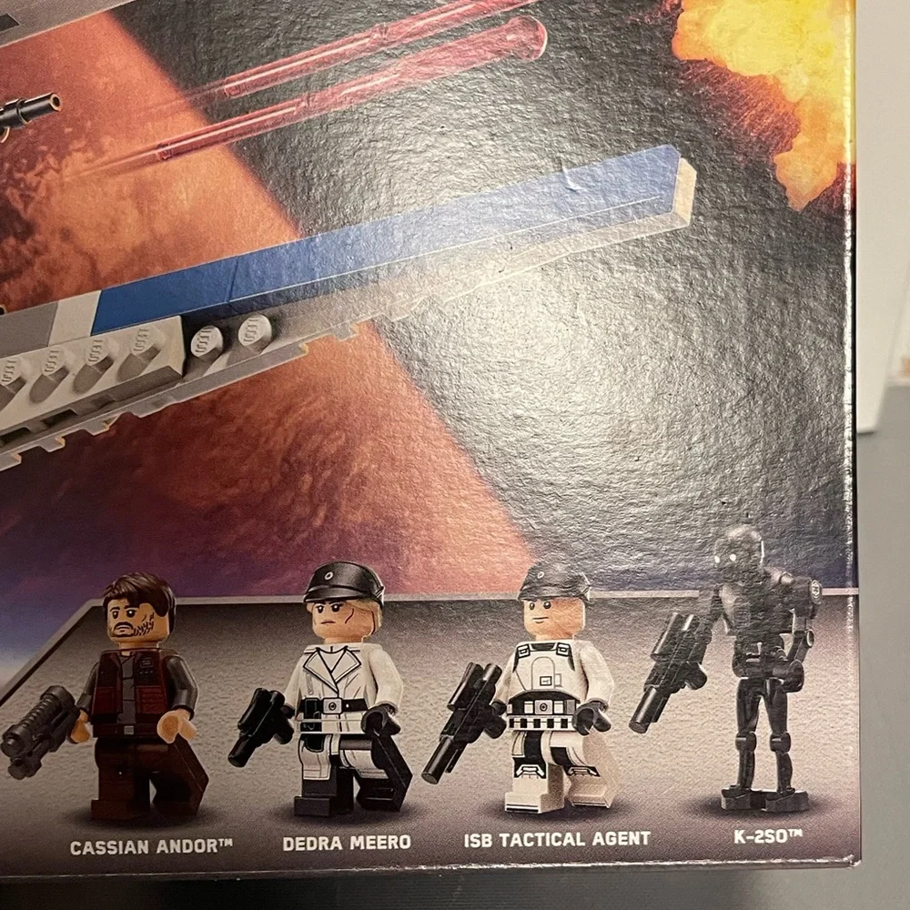 LEGO Star Wars Rebel U-Wing Starfighter Building Set 75399 - 8+ NIB Sealed - Picture 8 of 13